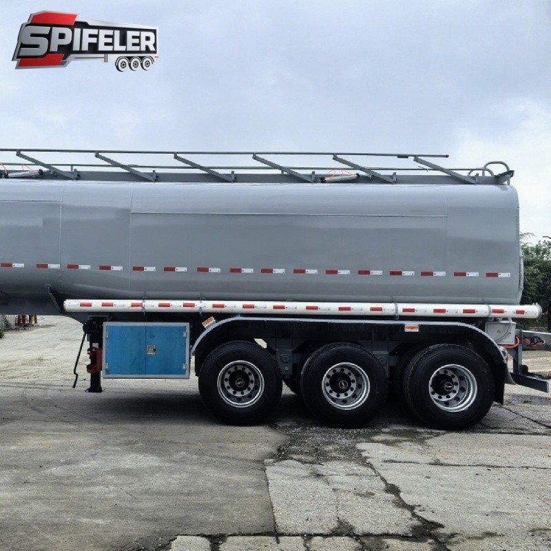 Iron Fuel Tanker Trailer high quality